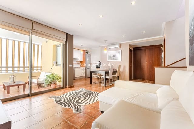 2 camera da letto Casa in vendita in El Medano, Granadilla de Abona con piscina garage - 589.000 € (Rif: 9282829)