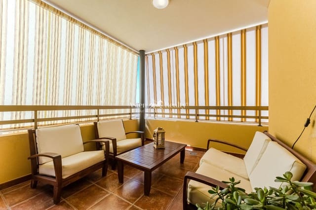 2 camera da letto Casa in vendita in El Medano, Granadilla de Abona con piscina garage - 589.000 € (Rif: 9282829)