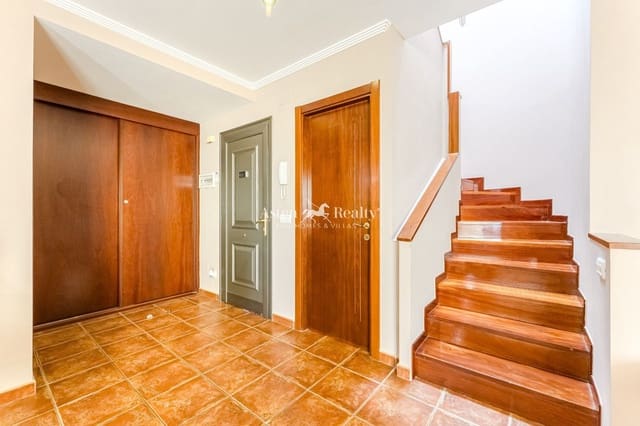 2 camera da letto Casa in vendita in El Medano, Granadilla de Abona con piscina garage - 589.000 € (Rif: 9282829)