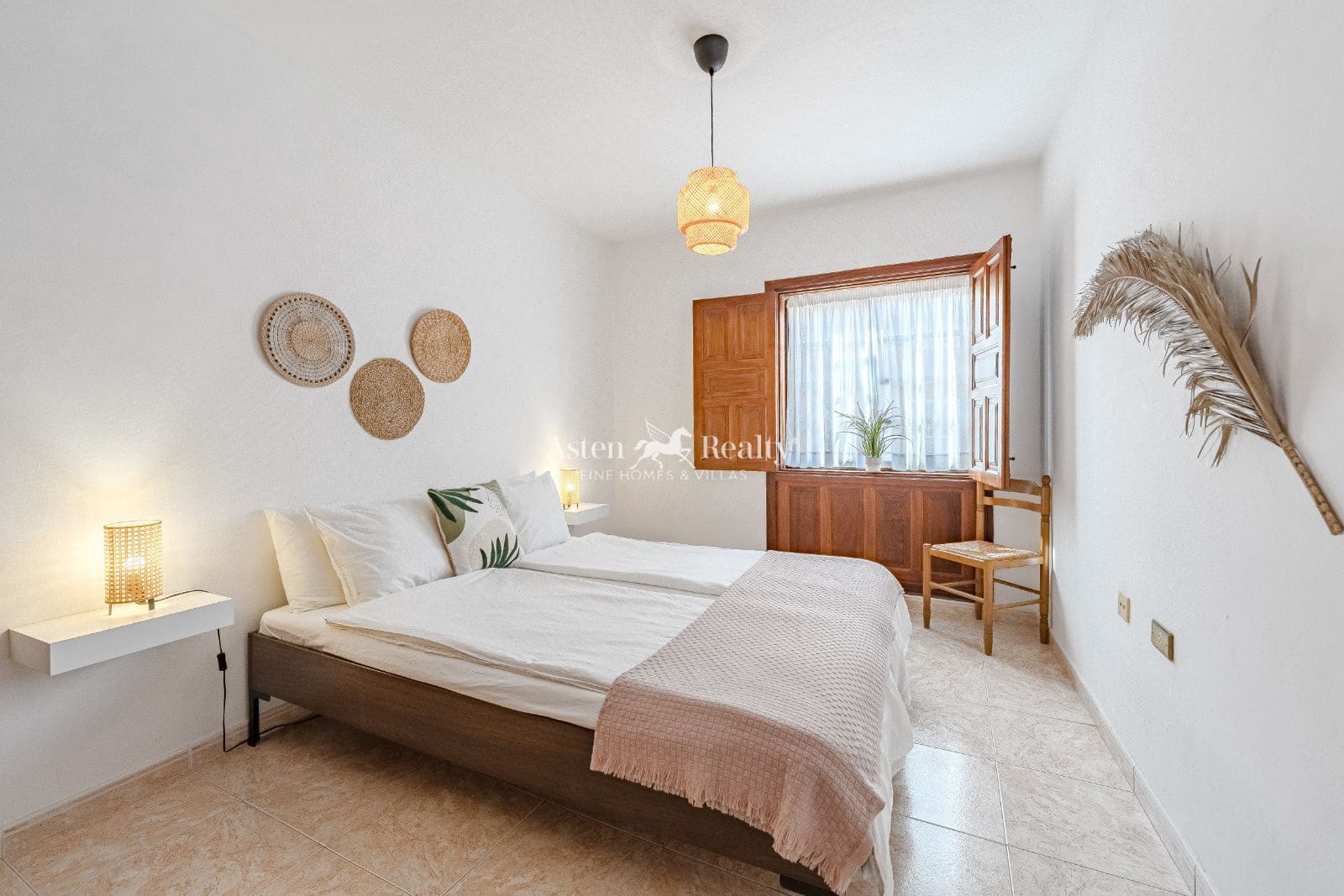 Virksomhed til salg i Playa San Juan - € 1.200.000 (Ref: 9289385)