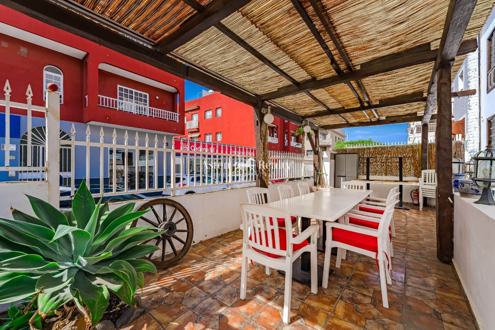 Virksomhed til salg i Playa San Juan - € 1.200.000 (Ref: 9289385)