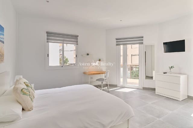 4 makuuhuone Ravintola/baari myytävänä paikassa Icod de los Vinos mukana 
autotalli - 449 000 € (Ref: 9289386)