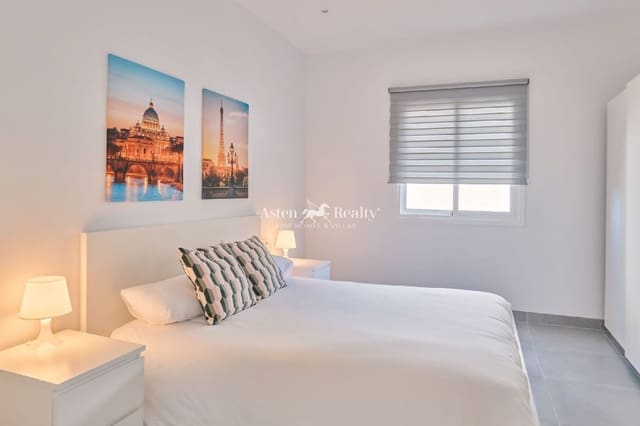 4 makuuhuone Ravintola/baari myytävänä paikassa Icod de los Vinos mukana 
autotalli - 449 000 € (Ref: 9289386)