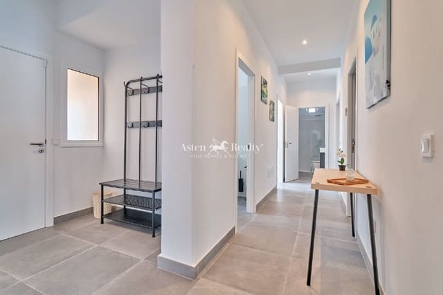 4 makuuhuone Ravintola/baari myytävänä paikassa Icod de los Vinos mukana 
autotalli - 449 000 € (Ref: 9289386)