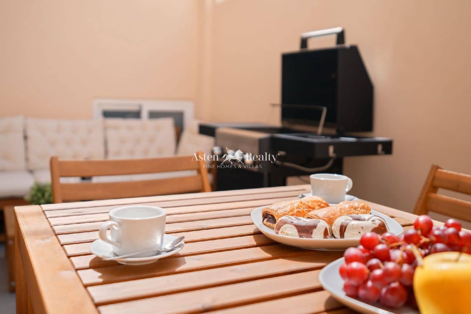 4 soveværelse Restaurant/Bar til salg i Icod de los Vinos med garage - € 449.000 (Ref: 9289386)