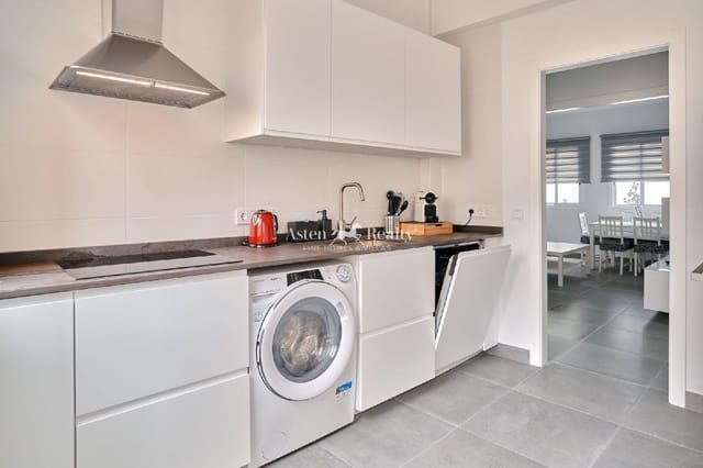 4 makuuhuone Ravintola/baari myytävänä paikassa Icod de los Vinos mukana 
autotalli - 449 000 € (Ref: 9289386)