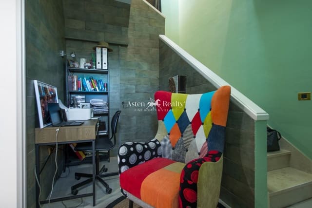 4 soveværelse Villa til salg i Las Galletas, Arona med swimmingpool garage - € 469.000 (Ref: 9289743)