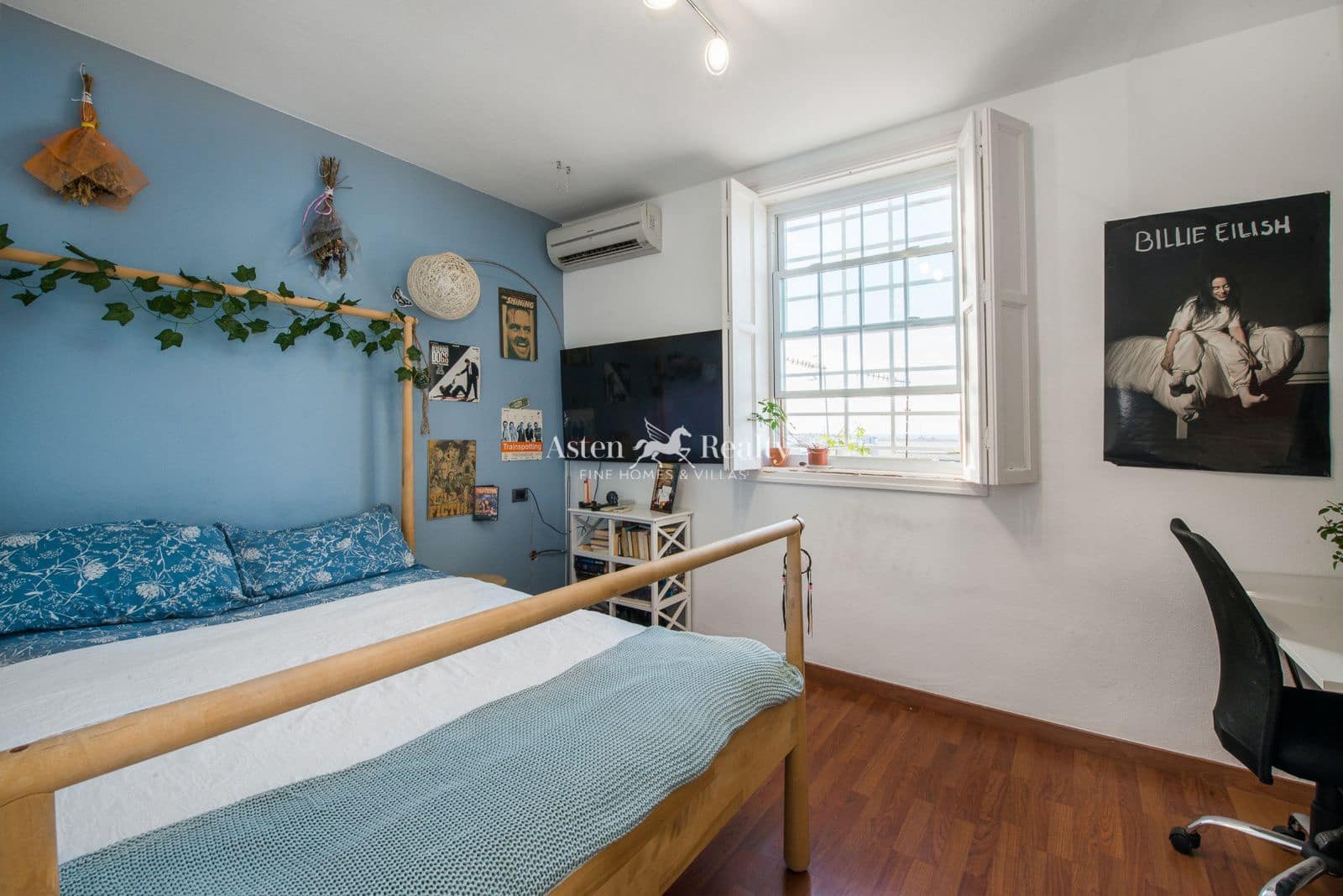 4 makuuhuone Huvila myytävänä paikassa Las Galletas mukana uima-altaan 
autotalli - 475 000 € (Ref: 9289743)