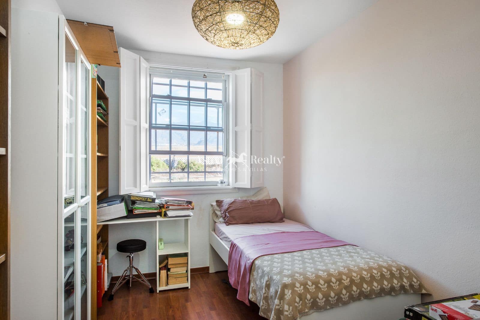 4 makuuhuone Huvila myytävänä paikassa Las Galletas mukana uima-altaan 
autotalli - 475 000 € (Ref: 9289743)