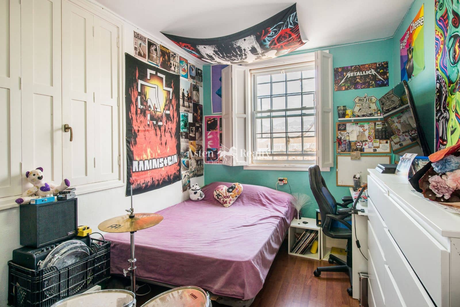 4 makuuhuone Huvila myytävänä paikassa Las Galletas mukana uima-altaan 
autotalli - 475 000 € (Ref: 9289743)