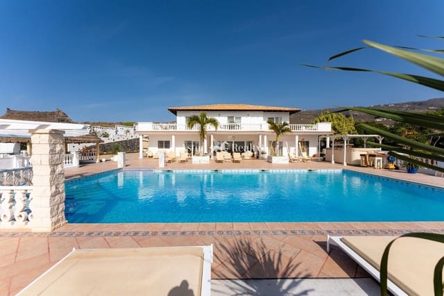 11 soverom Hus til salgs i Armeñime, Adeje med svømmebasseng garasje - € 4 300 000 (Ref: 9296068)