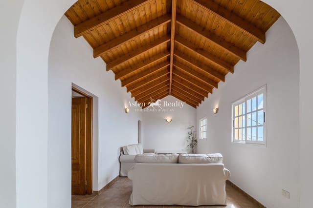 4 camera da letto Villa in vendita in Vera de Erques, Guía de Isora con garage - 849.000 € (Rif: 9296245)