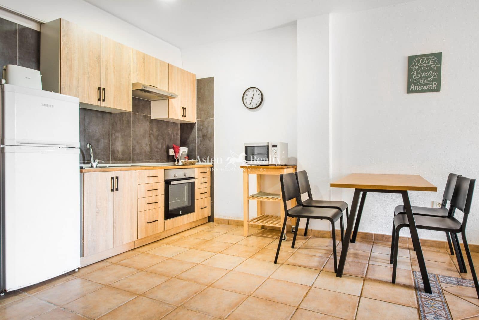 1 makuuhuone Asunto myytävänä paikassa Playa Paraiso mukana uima-altaan - 185 000 € (Ref: 9298983)