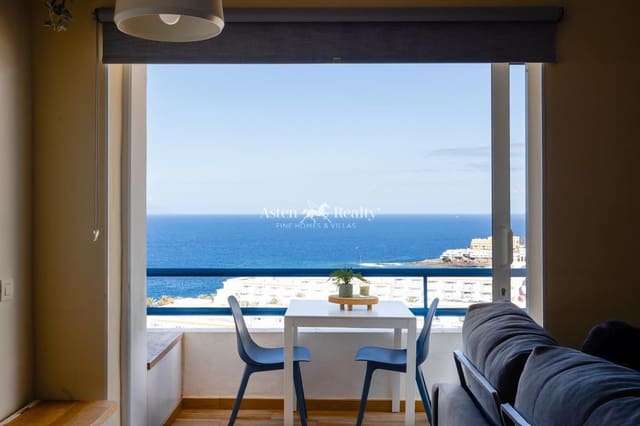 Flat te koop in Playa Paraiso, Adeje met zwembad - € 210.000 (Ref: 9301589)