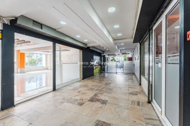 Empresa para venda em Playa de las Américas, Adeje - 450 000 € (Ref: 9301999)