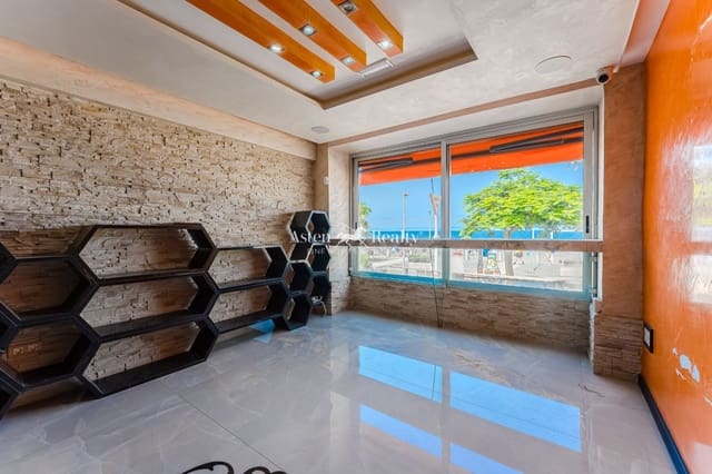Virksomhed til salg i Playa de las Américas, Adeje - € 379.000 (Ref: 9302000)
