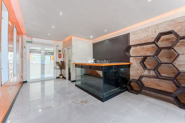 Virksomhed til salg i Playa de las Américas, Adeje - € 379.000 (Ref: 9302000)