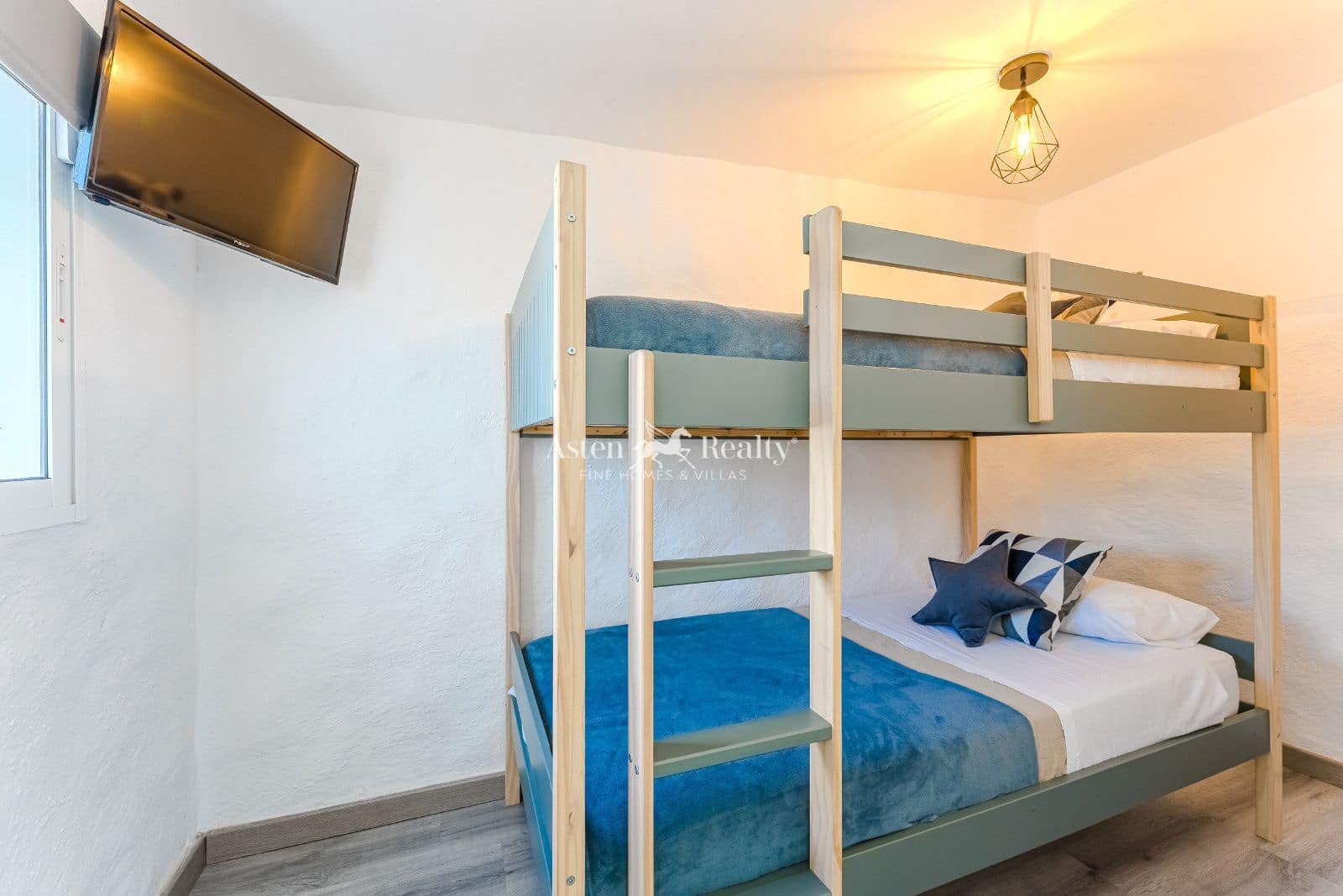 4 slaapkamer Huis te koop in Costa del Silencio met zwembad - € 340.000 (Ref: 9306994)