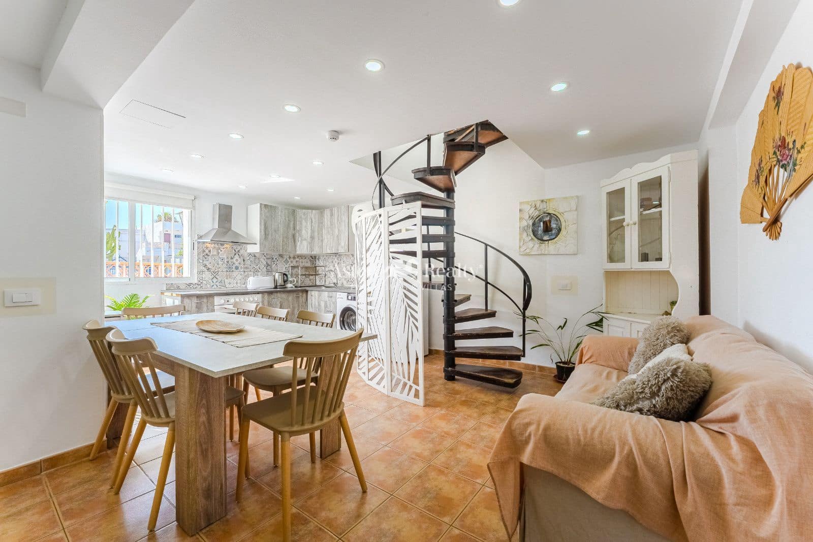 4 slaapkamer Huis te koop in Costa del Silencio met zwembad - € 340.000 (Ref: 9306994)