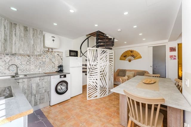 4 slaapkamer Huis te koop in Costa del Silencio, Arona met zwembad - € 340.000 (Ref: 9306994)