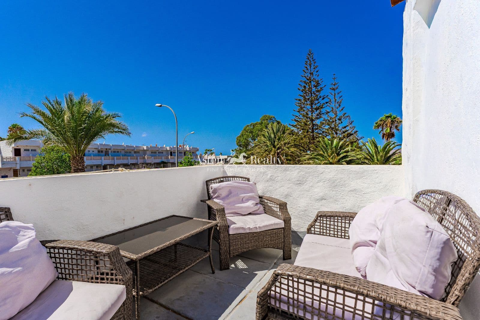 4 slaapkamer Huis te koop in Costa del Silencio met zwembad - € 340.000 (Ref: 9306994)