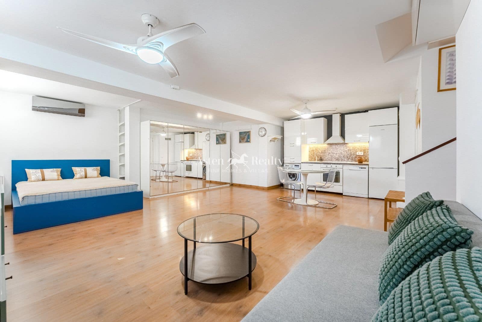 3 soveværelse Byhus til salg i El Medano med swimmingpool garage - € 475.000 (Ref: 9309211)