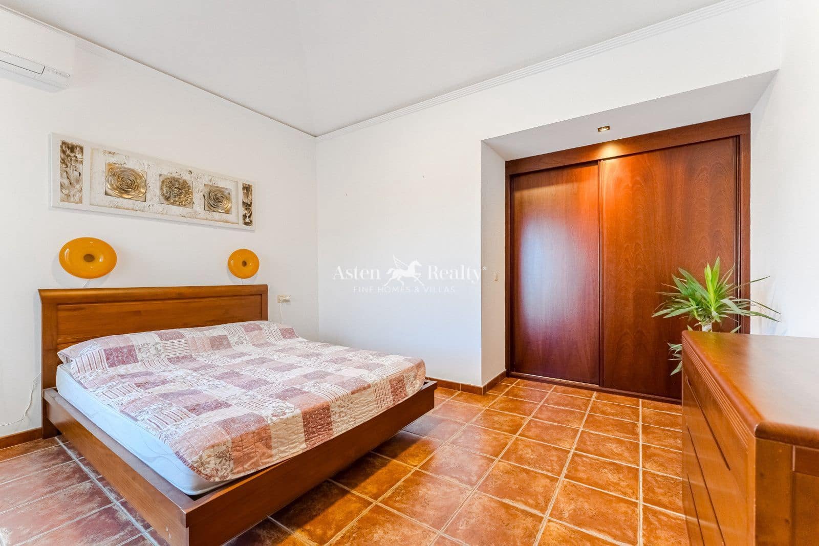 3 soveværelse Byhus til salg i El Medano med swimmingpool garage - € 475.000 (Ref: 9309211)