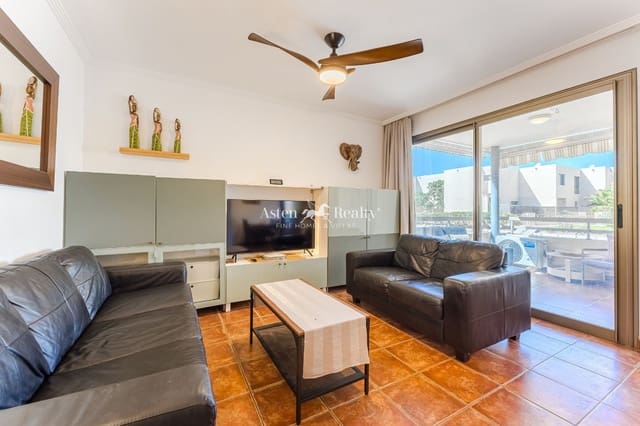 3 soveværelse Byhus til salg i El Medano, Granadilla de Abona med swimmingpool garage - € 475.000 (Ref: 9309211)