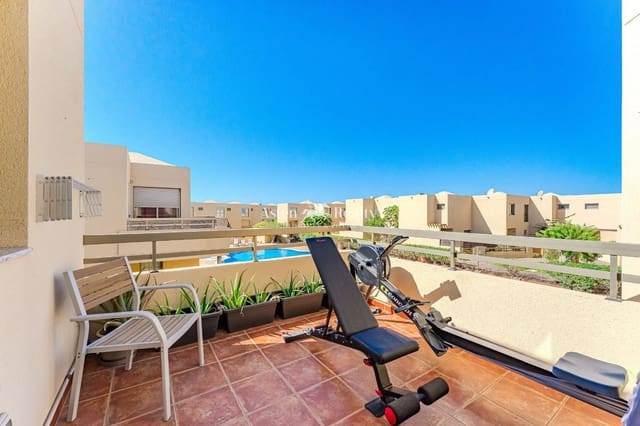 3 soveværelse Byhus til salg i El Medano, Granadilla de Abona med swimmingpool garage - € 475.000 (Ref: 9309211)