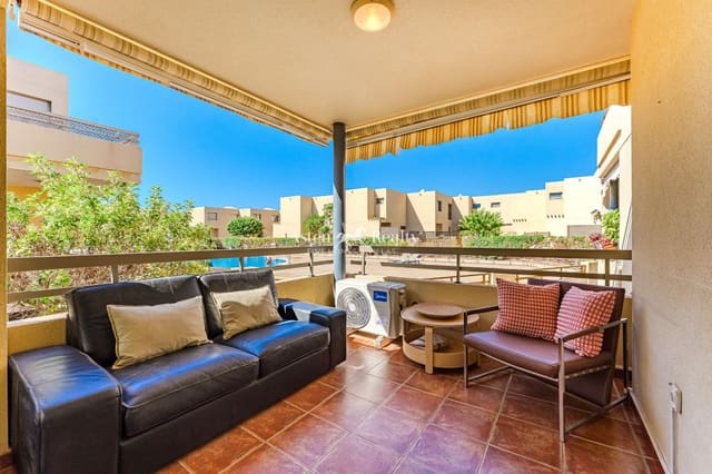 3 soveværelse Byhus til salg i El Medano, Granadilla de Abona med swimmingpool garage - € 475.000 (Ref: 9309211)