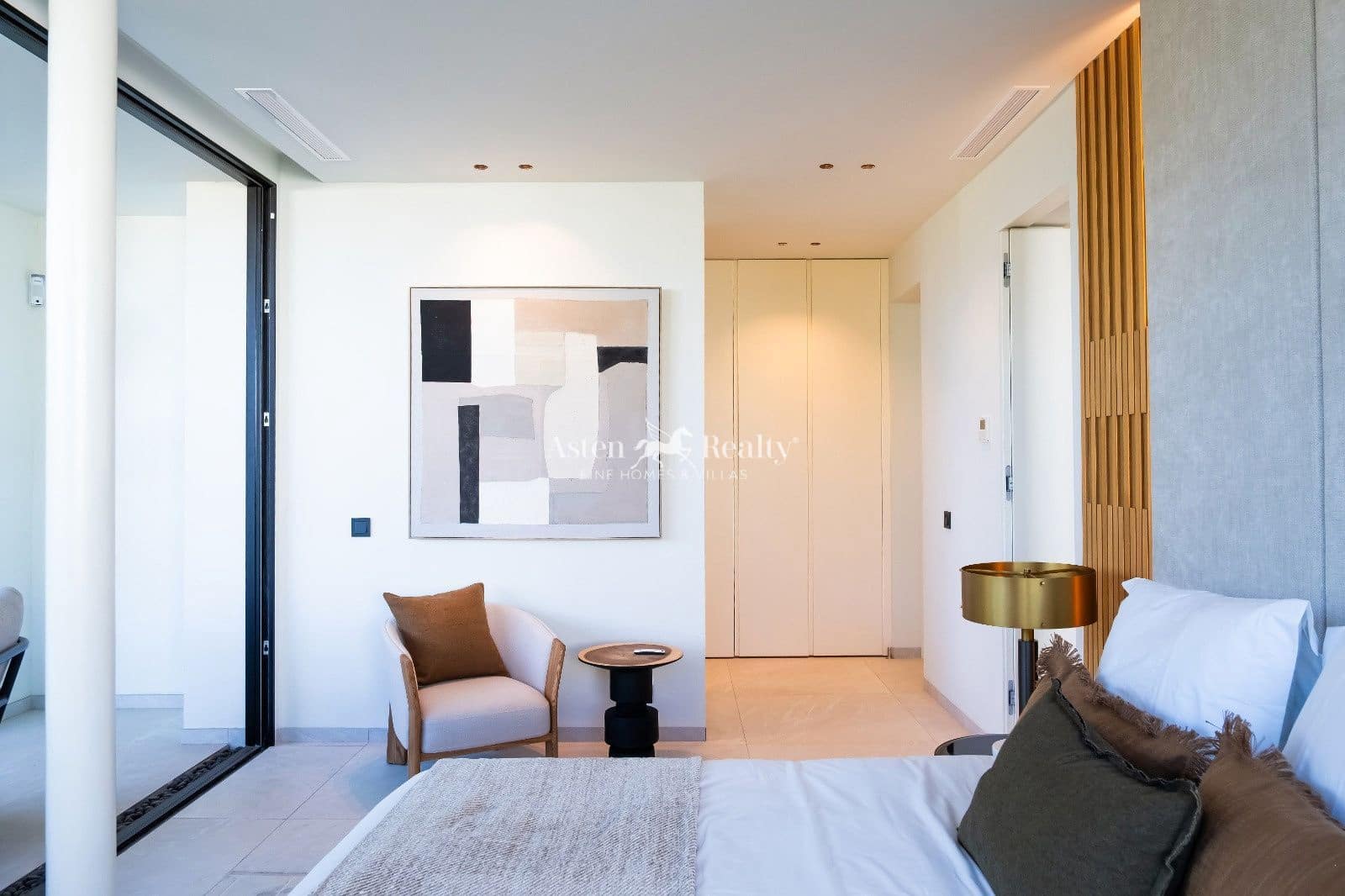 4 chambre Maison de Ville à vendre à Guia de Isora avec piscine garage - 4 290 000 € (Ref: 9309295)