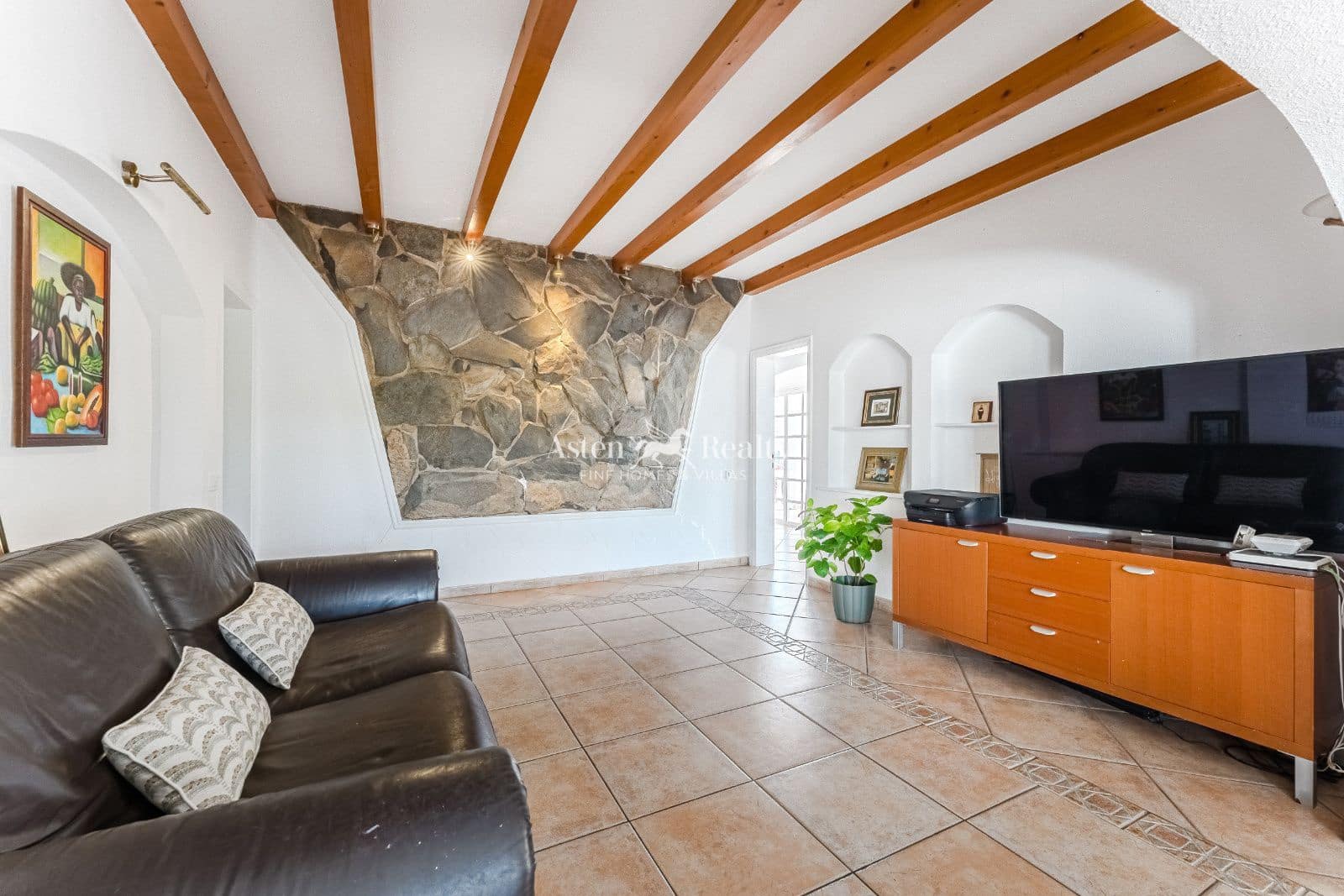 5 slaapkamer Villa te koop in Piedra Hincada met garage - € 977.000 (Ref: 9309369)