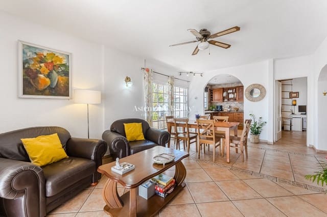 5 chambre Villa/Maison à vendre à Piedra Hincada, Guía de Isora avec garage - 977 000 € (Ref: 9309369)