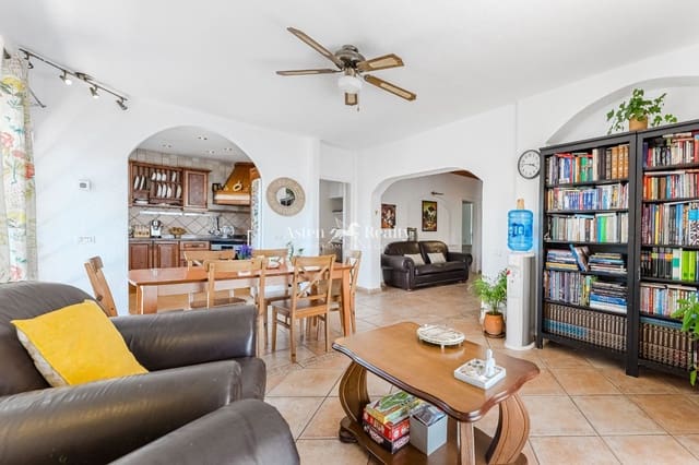 5 chambre Villa/Maison à vendre à Piedra Hincada, Guía de Isora avec garage - 977 000 € (Ref: 9309369)