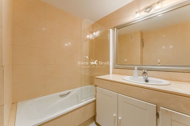 2 slaapkamer Flat te koop in Puerto Santiago, Santiago del Teide met zwembad garage - € 435.000 (Ref: 9318137)