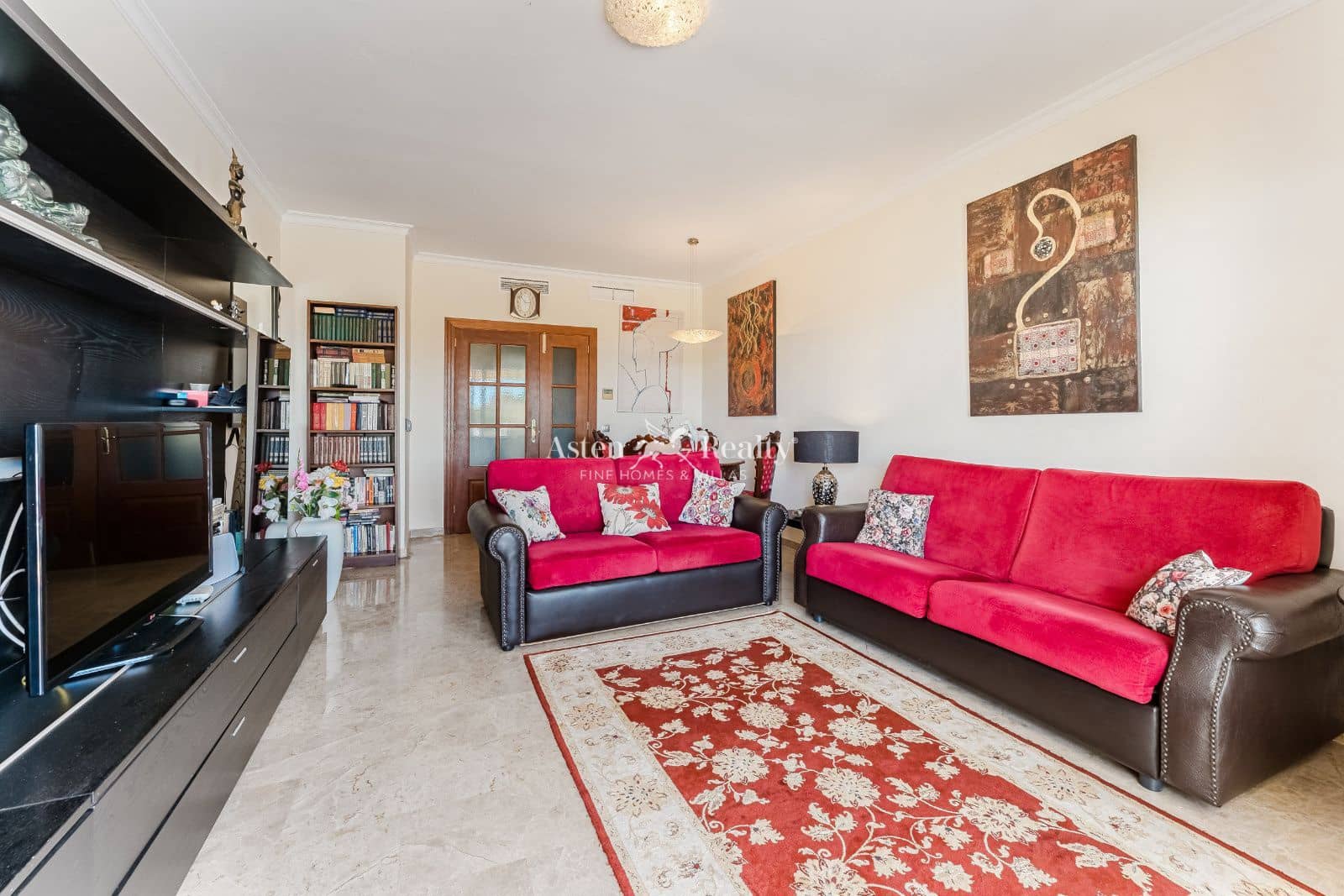 2 slaapkamer Flat te koop in Puerto Santiago met zwembad garage - € 435.000 (Ref: 9318137)