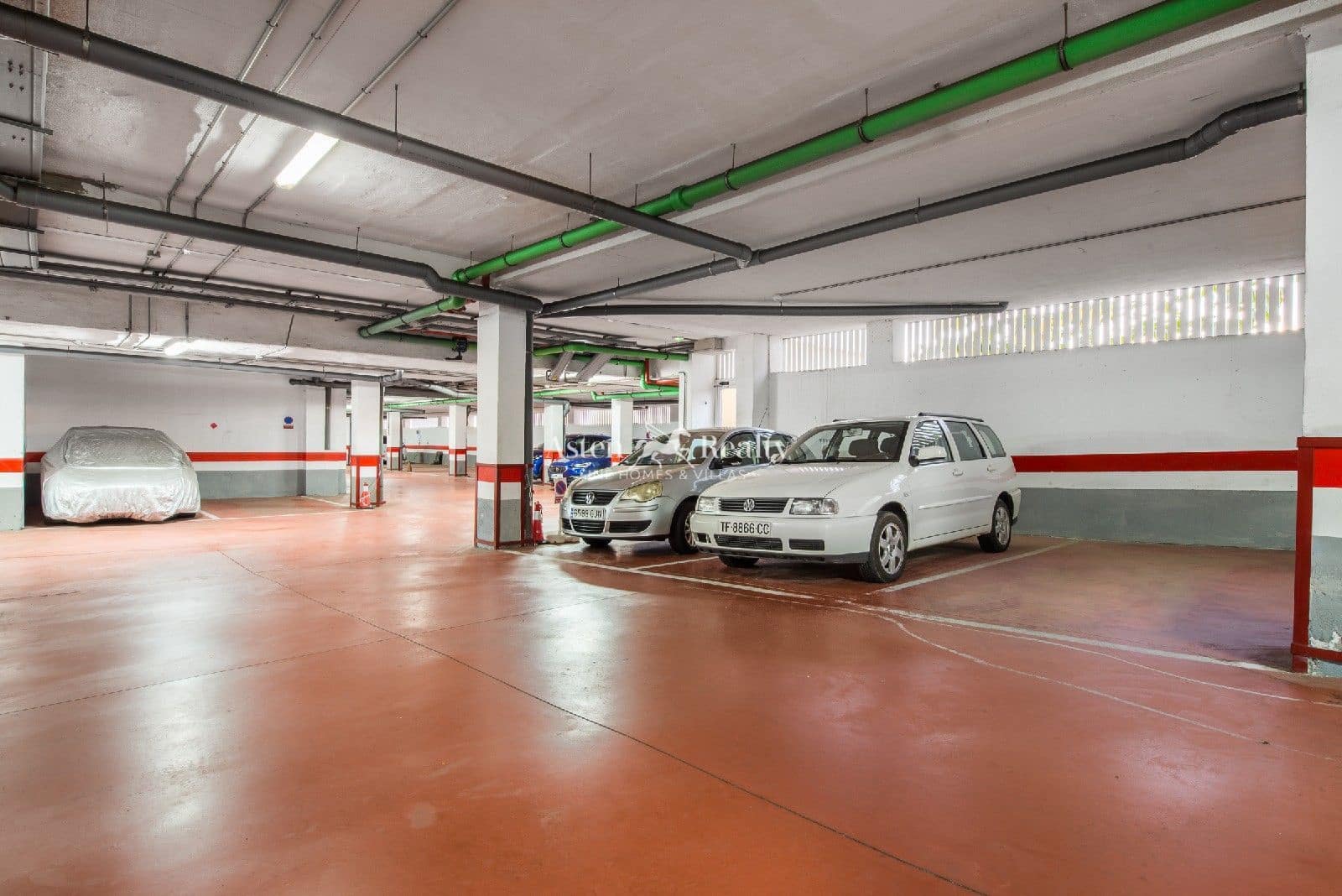 2 slaapkamer Flat te koop in Puerto Santiago met zwembad garage - € 425.000 (Ref: 9325277)