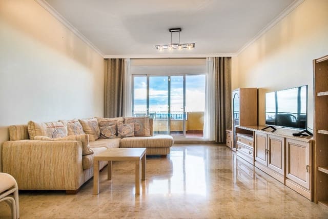 2 slaapkamer Flat te koop in Puerto Santiago, Santiago del Teide met zwembad garage - € 425.000 (Ref: 9325277)