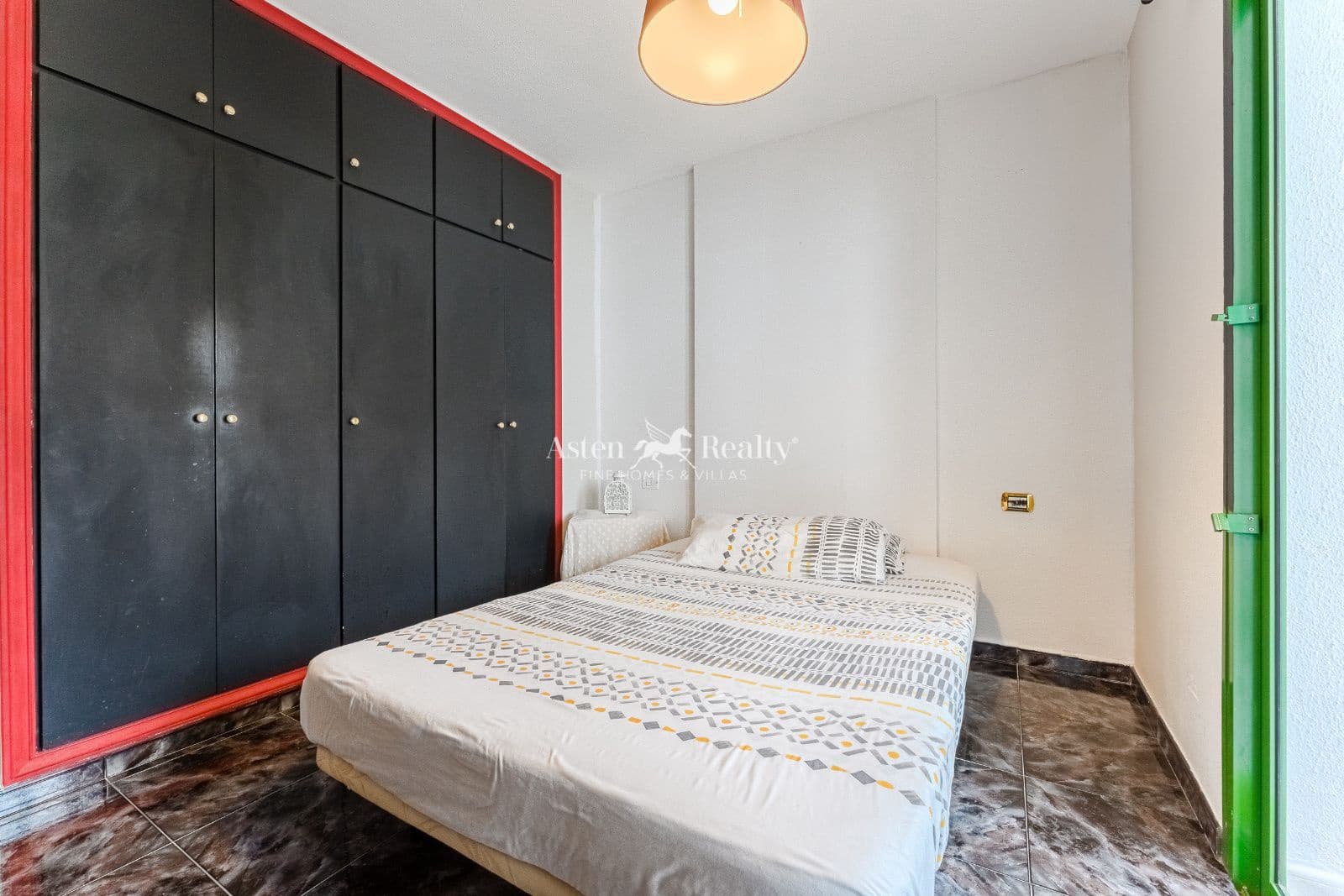 3 slaapkamer Flat te koop in Los Olivos met garage - € 330.000 (Ref: 9325682)