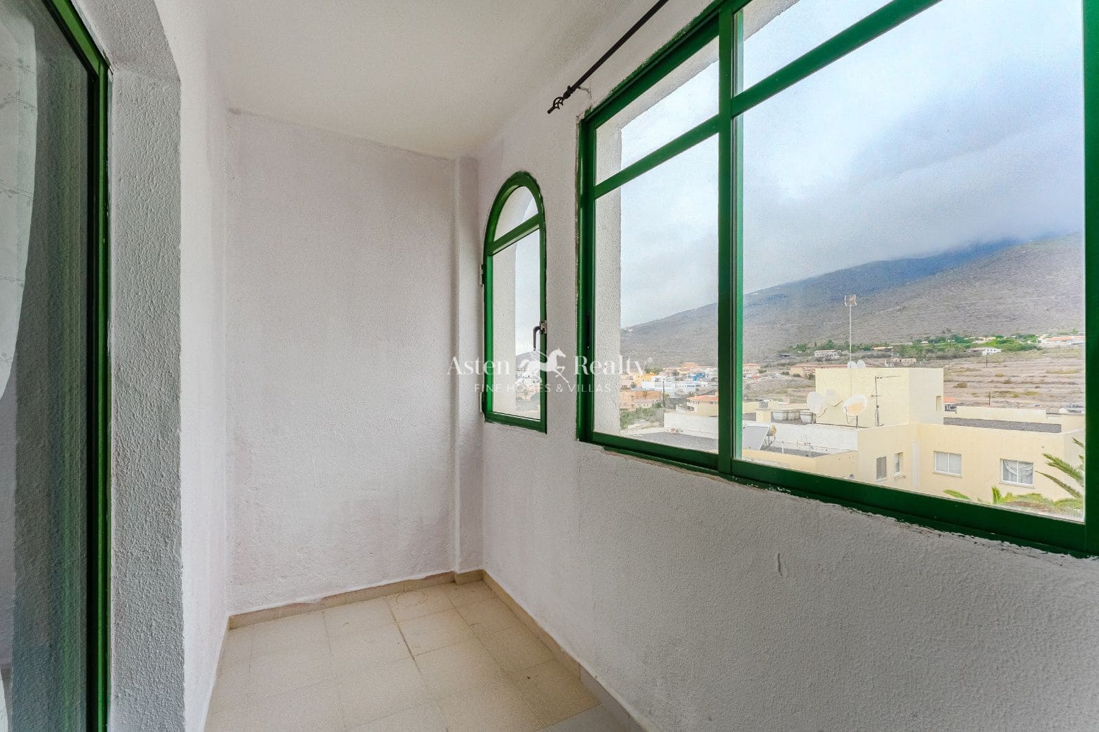 3 slaapkamer Flat te koop in Los Olivos met garage - € 330.000 (Ref: 9325682)