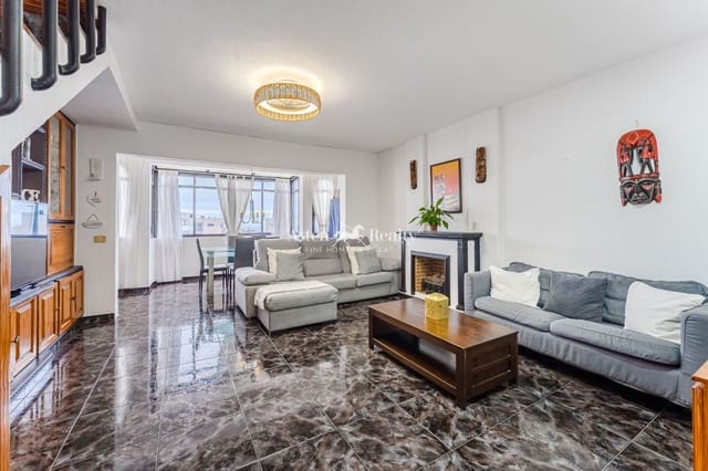 3 slaapkamer Flat te koop in Los Olivos, Adeje met garage - € 330.000 (Ref: 9325682)