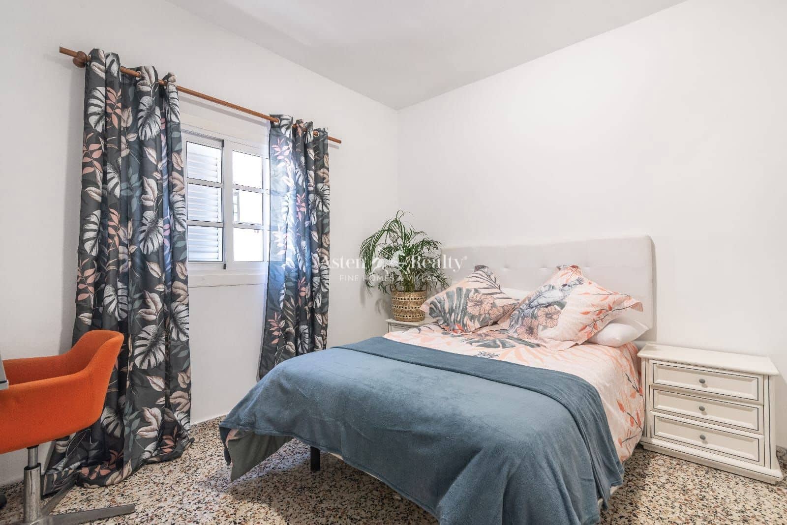 5 chambre Restaurant/Bar à vendre à San Isidro de Abona - 375 000 € (Ref: 9329589)