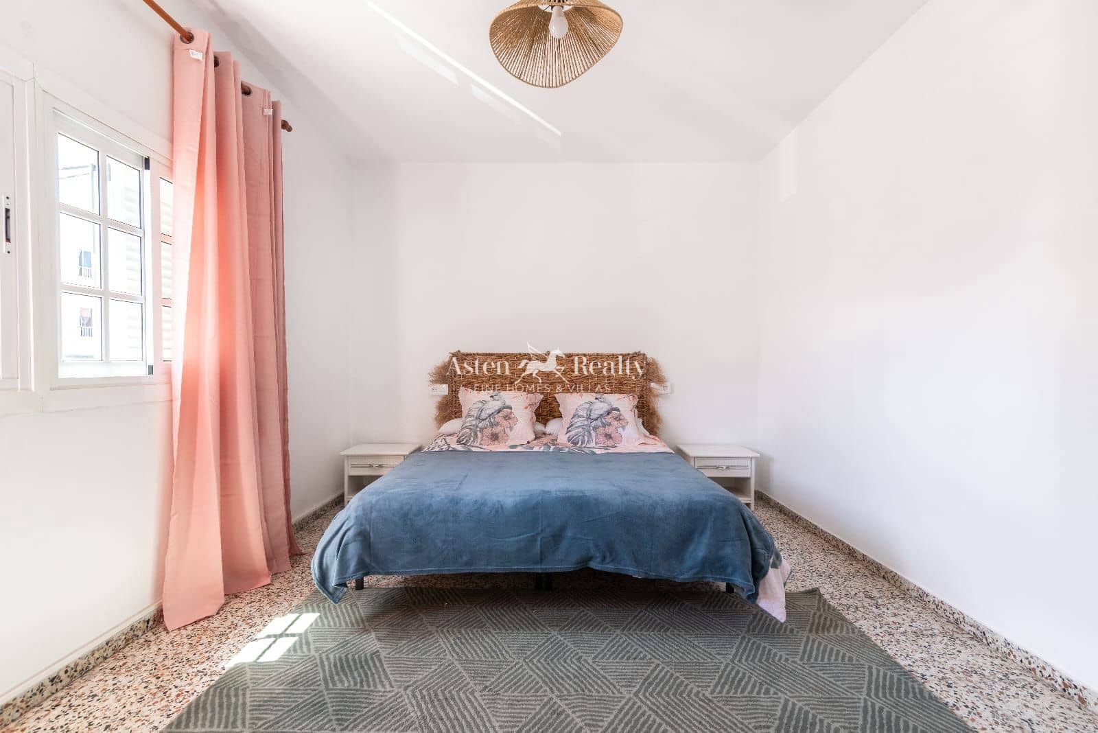 5 chambre Restaurant/Bar à vendre à San Isidro de Abona - 375 000 € (Ref: 9329589)