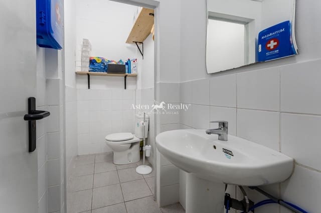 Virksomhed til salg i Los Olivos, Adeje - € 649.000 (Ref: 9340349)