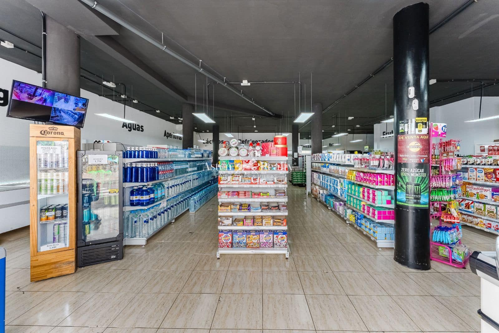 Yritys myytävänä paikassa San Isidro de Abona - 289 000 € (Ref: 9340350)