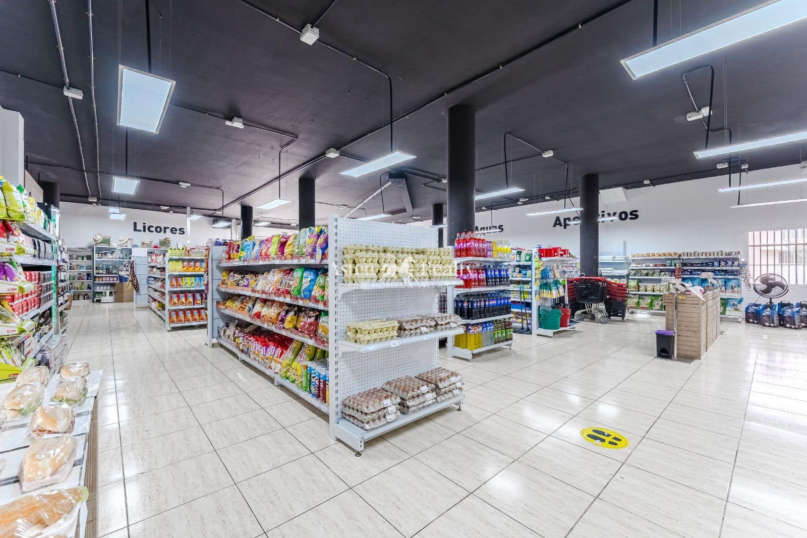 Yritys myytävänä paikassa San Isidro de Abona - 289 000 € (Ref: 9340350)