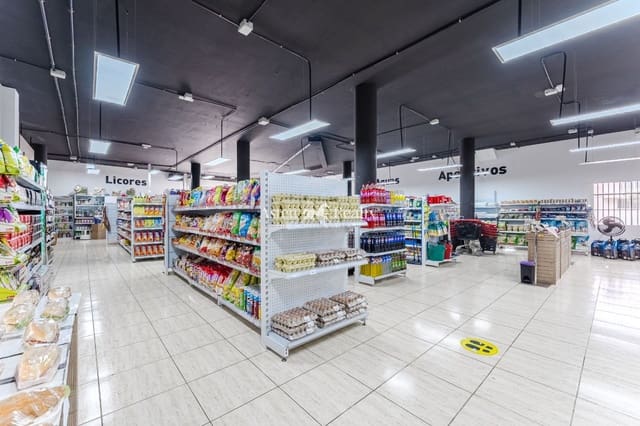 Virksomhed til salg i San Isidro de Abona, Granadilla de Abona - € 289.000 (Ref: 9340350)