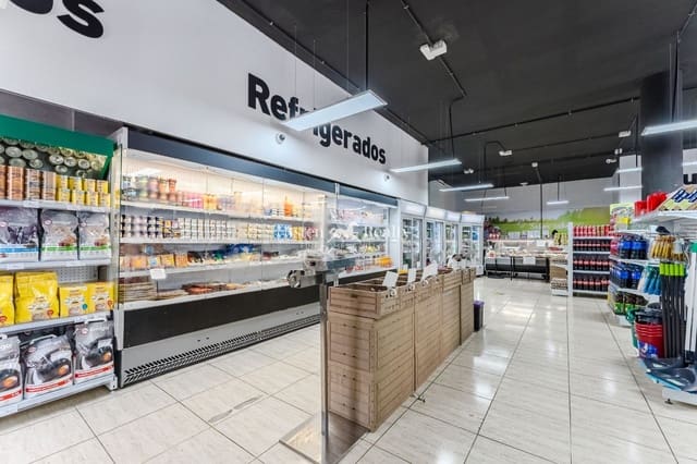 Virksomhed til salg i San Isidro de Abona, Granadilla de Abona - € 289.000 (Ref: 9340350)