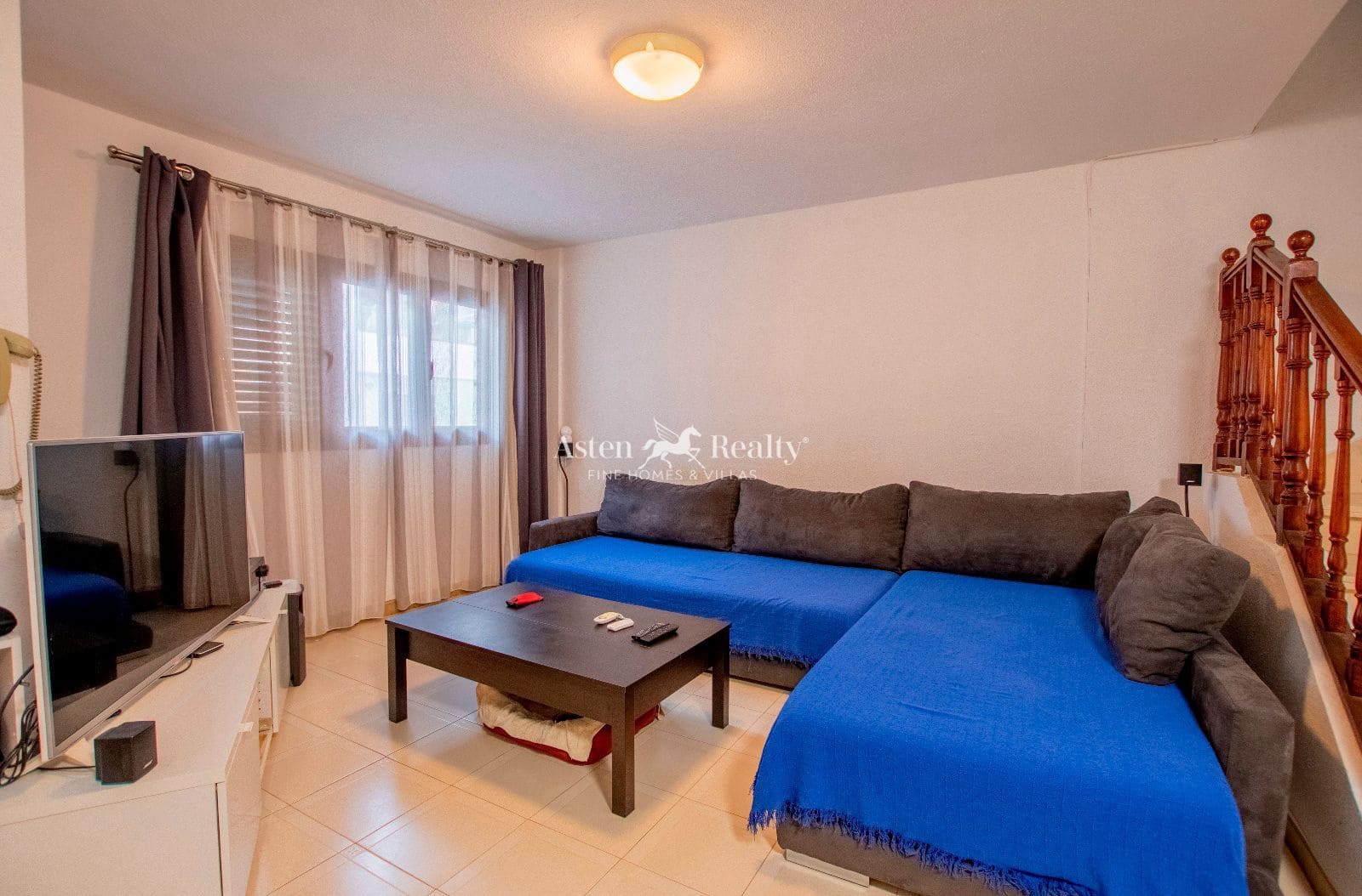 4 bedroom Townhouse for sale in Playa San Juan with pool garage - € 416,000 (Ref: 9345724)