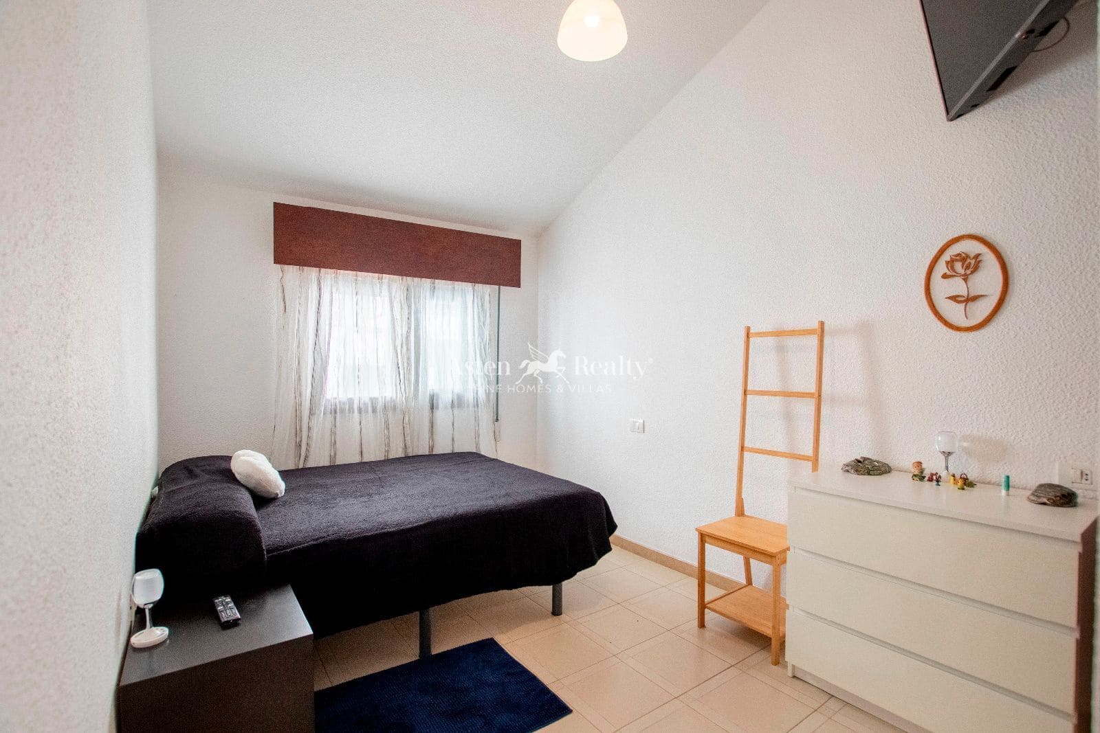 4 bedroom Townhouse for sale in Playa San Juan with pool garage - € 416,000 (Ref: 9345724)